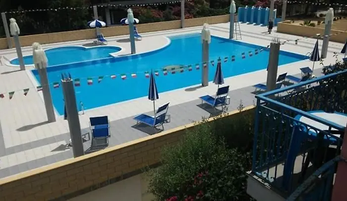 Villaggio Il Carlino 3*