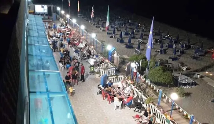 Hotel Villaggio Il Carlino 3*