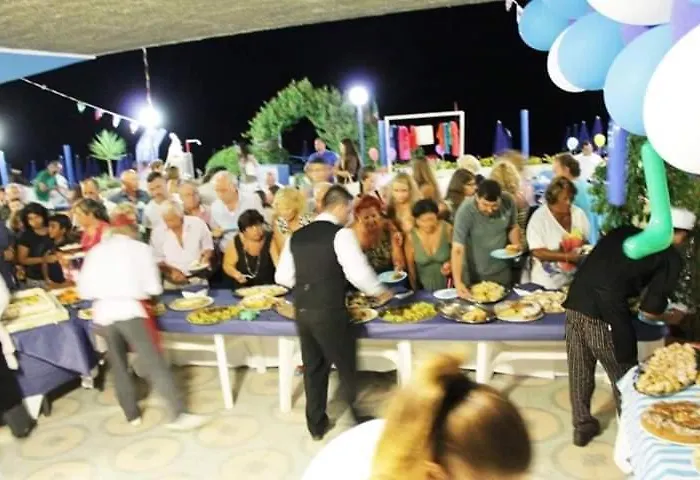 Villaggio Il Carlino Hotel 3*